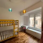 Family Friendly Downtown Apart
