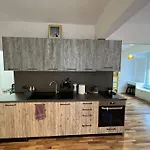 Family Friendly Downtown Apart